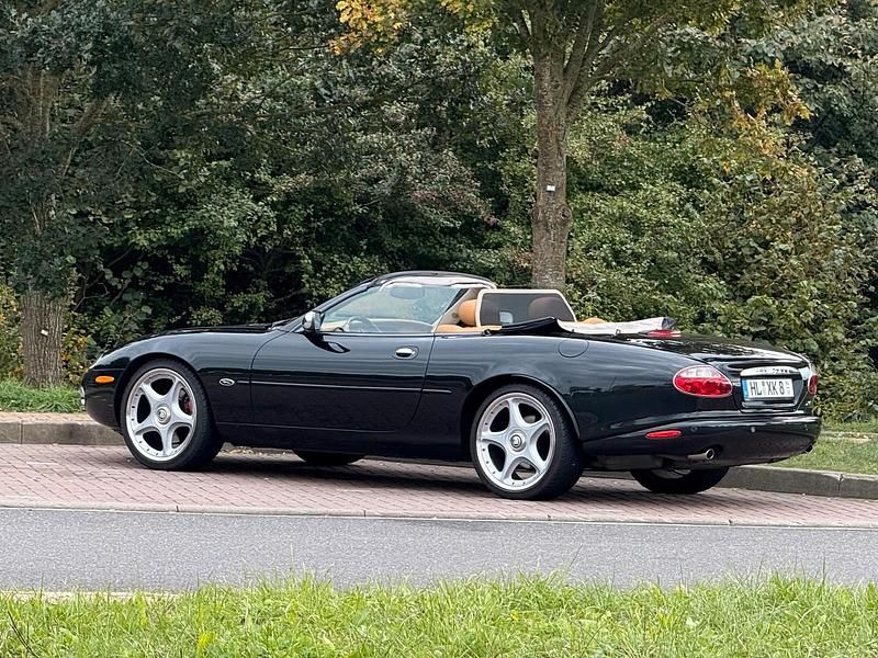 Gebraucht Jaguar XK8 284 PS (208 kW) 2001 Schwarz Cabrio