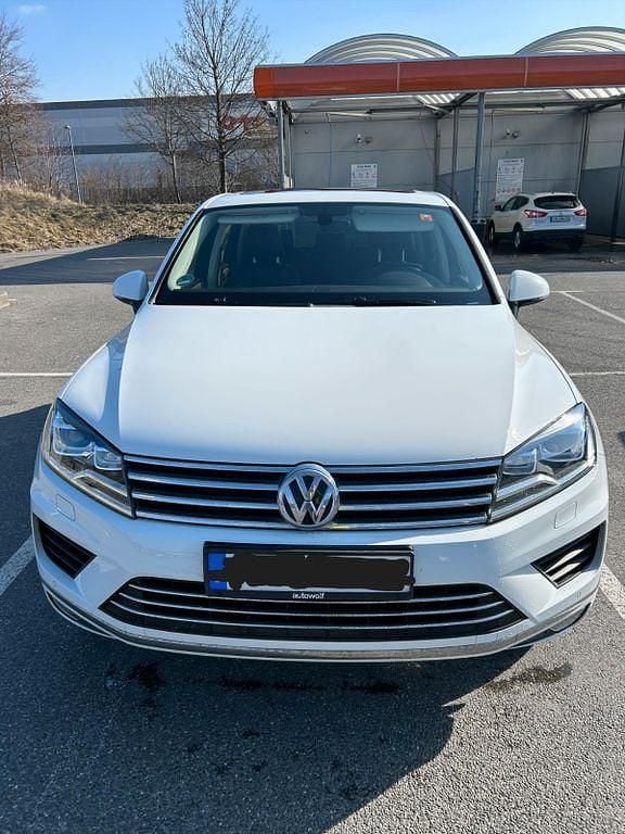 Gebraucht VW Touareg Exclusive 262 PS (192 kW) 2017 Weiß SUV