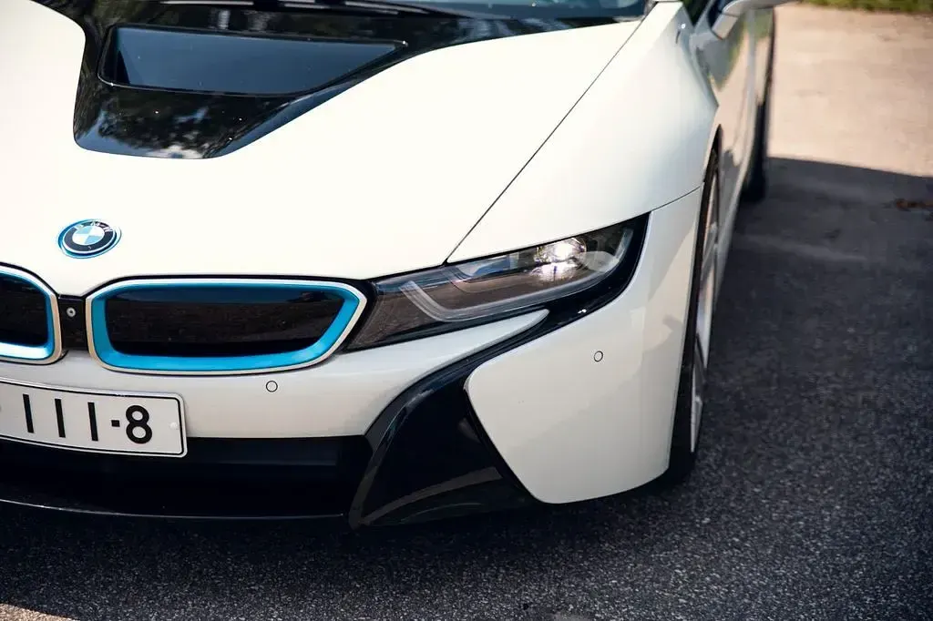 Gebraucht BMW i8 362 PS (266 kW) 2015 Weiß Coupé