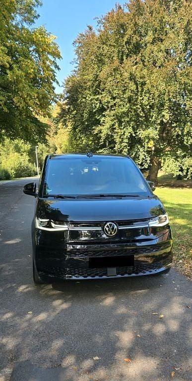 Gebraucht VW Multivan 150 PS (110 kW) 2025 Schwarz Van