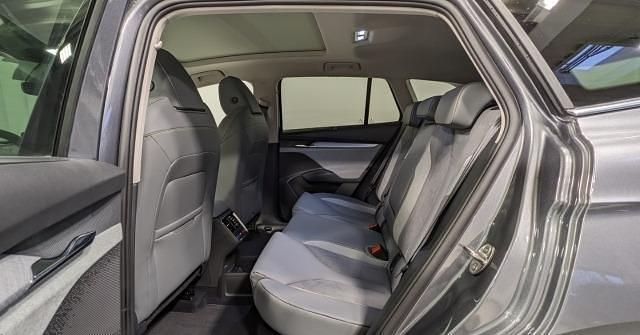 Metallic Gebraucht 2024 Skoda Enyaq iV Lounge SUV | 48.420 € (Teuer) - Bild 1/1