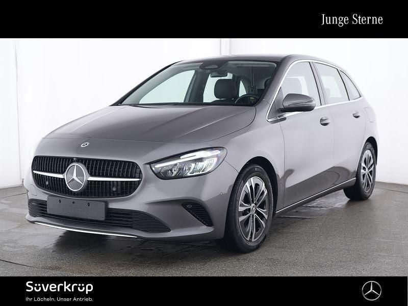 Grau Gebraucht 2024 Mercedes B200 Progressive Van / Kleinbus | 30.220 € (Guter Preis) - Bild 1/2
