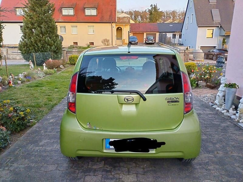 Gebraucht Daihatsu Sirion 69 PS (50 kW) 2006 Grün Kleinwagen