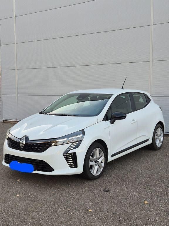 Weiß Gebraucht 2023 Renault Clio V Evolution Limousine | 13.600 € (Fairer Preis) - Bild 1/4