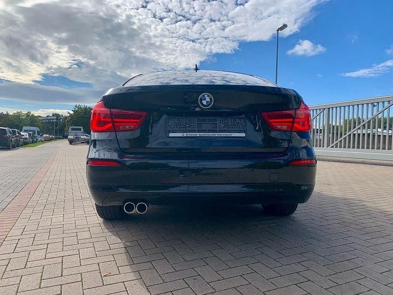 Gebraucht BMW 330 Gran Turismo 258 PS (189 kW) 2018 Schwarz Limousine