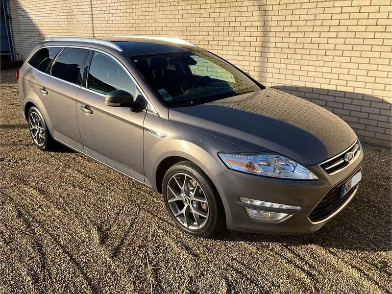 Braun Gebraucht 2014 Ford Mondeo Business Edition Kombi | 5.599 € (Guter Preis) - Bild 1/4