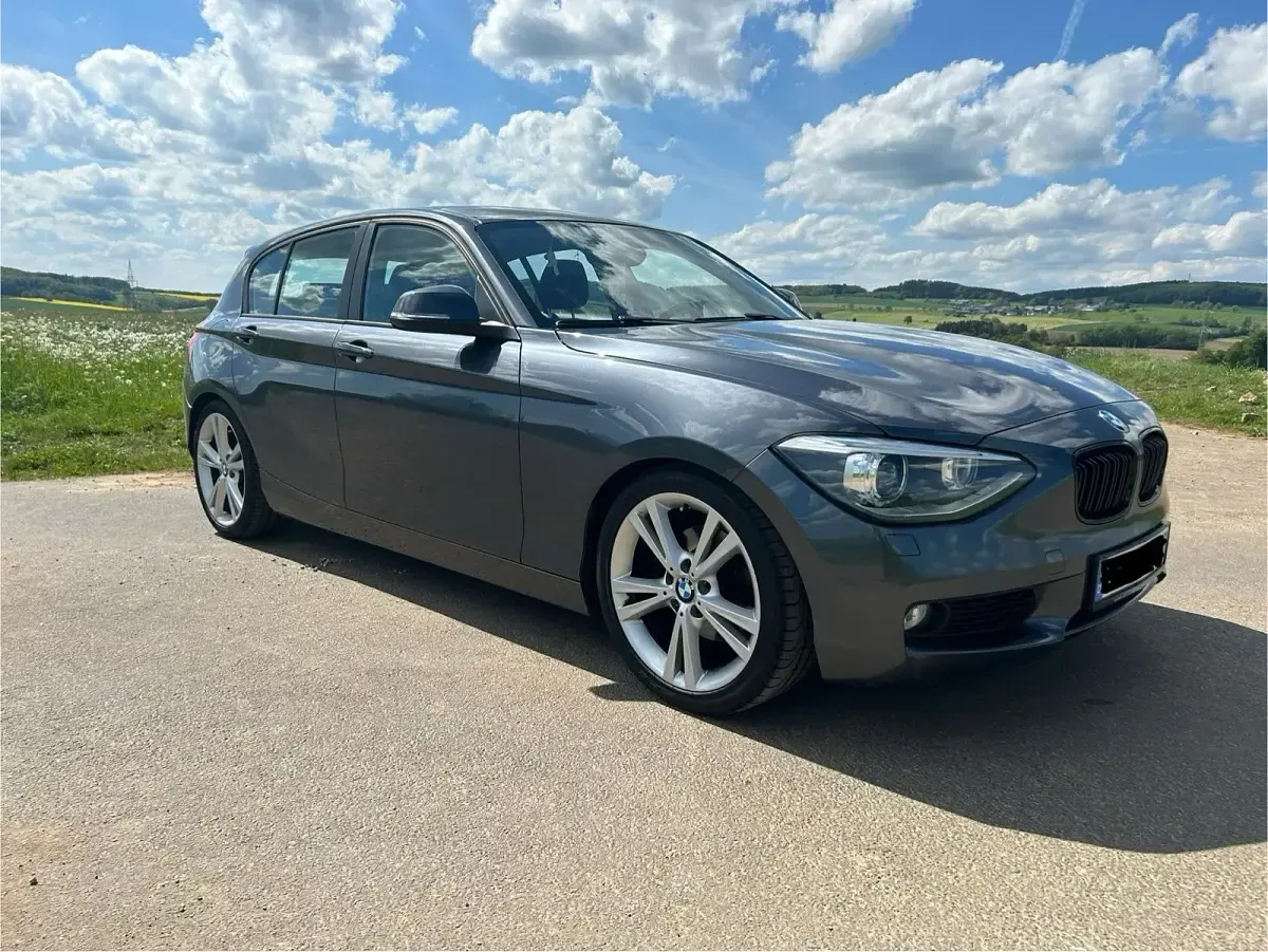 Gebraucht BMW 118 170 PS (125 kW) 2012 Grau Kleinwagen