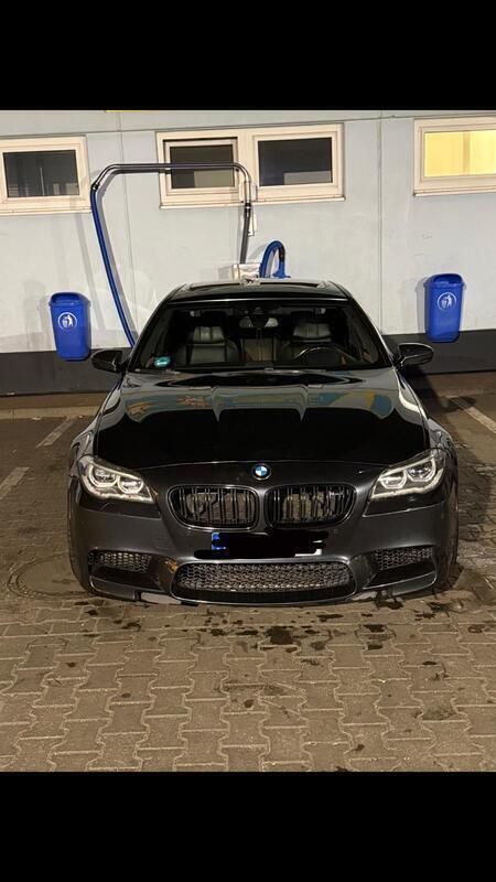 Blau Gebraucht 2015 BMW M5 Competition Edition Limousine | 32.000 € - Bild 1/4