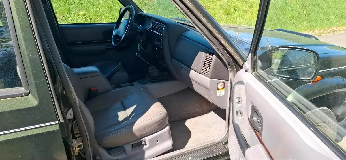 Gebraucht Jeep Cherokee 115 PS (84 kW) 1998 Grün SUV