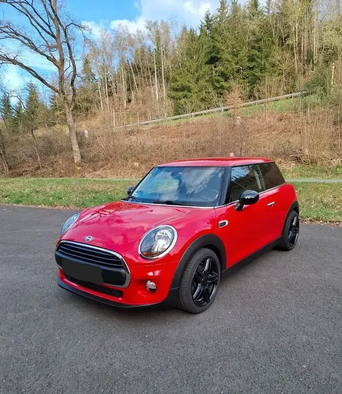 Gebraucht Mini ONE 102 PS (75 kW) 2018 Rot Kleinwagen