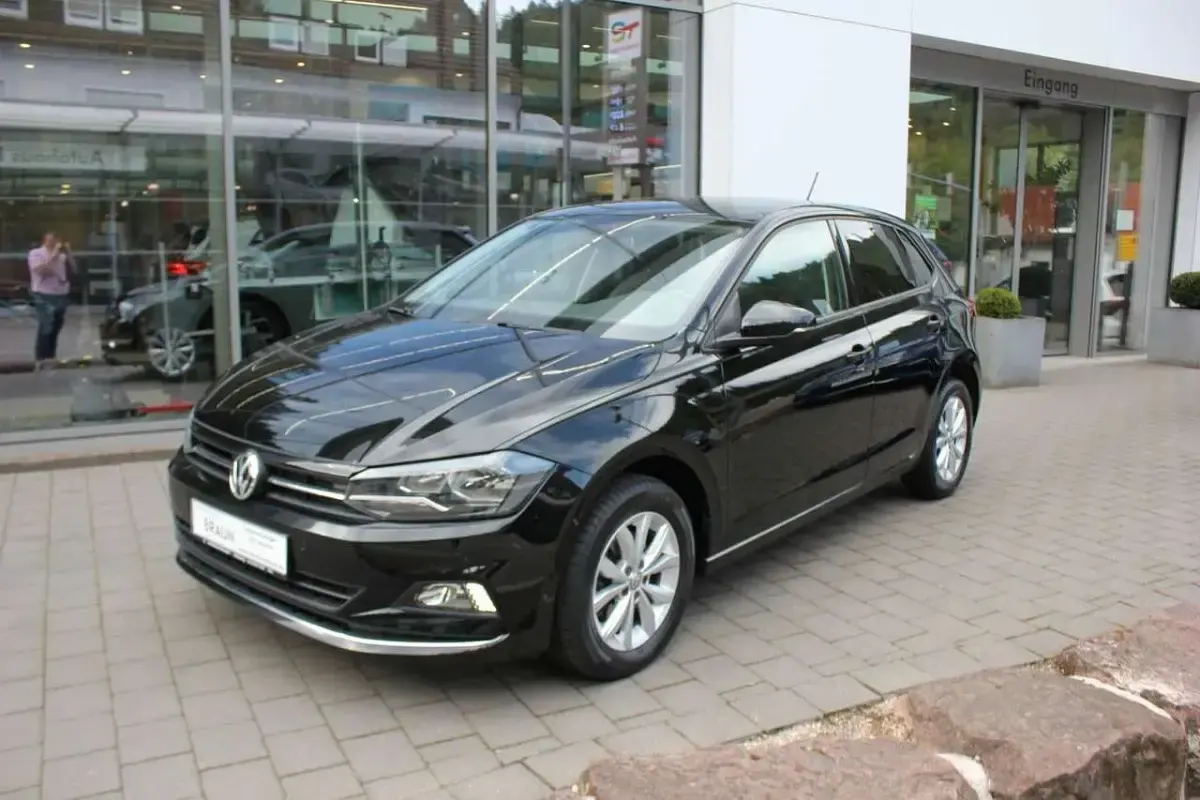 Gebraucht VW Polo Highline 95 PS (69 kW) 2018 Schwarz Kleinwagen