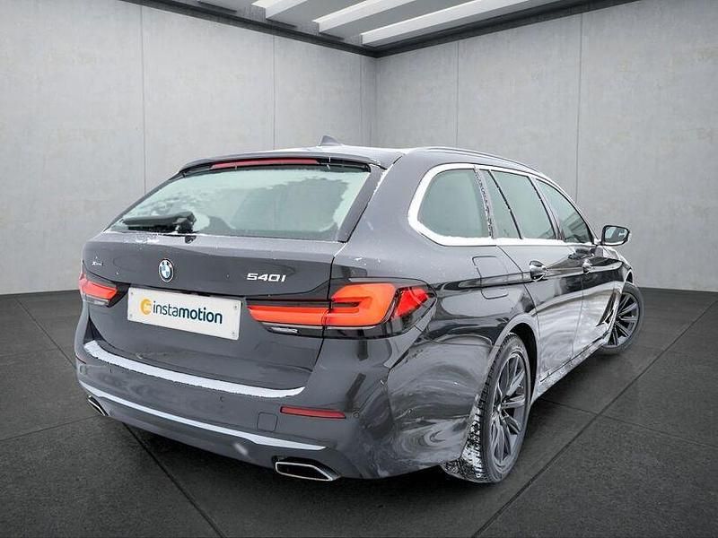 Gebraucht BMW 540 333 PS (244 kW) 2021 Grau Kombi