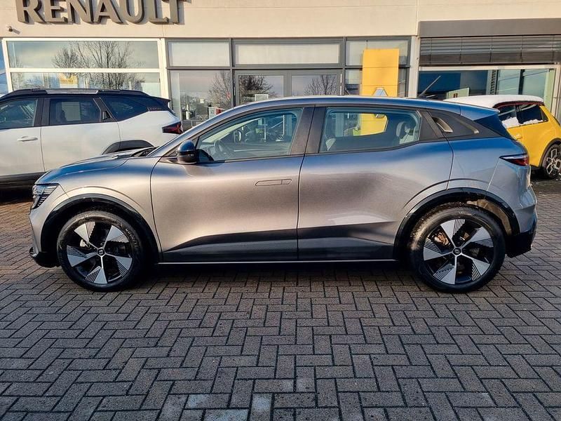 Gebraucht Renault Megane E-Tech Equilibre 160 kW (218 PS) 2022 Grau Limousine