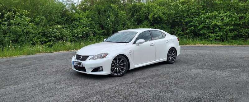 Weiß Gebraucht 2011 Lexus IS-F Limousine | 30.899 € - Bild 1/4