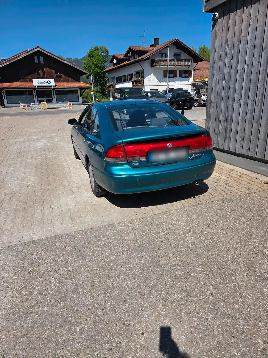 Occasion Mazda 626 90 ch (66 kW) 1997 Vert Berline