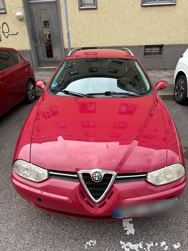 Rot Gebraucht 2002 Alfa Romeo 156 Kombi | 1.600 € (Fairer Preis) - Bild 1/4