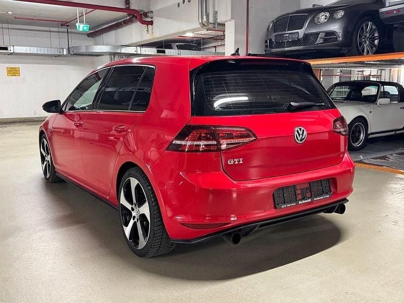 Gebraucht VW Golf VII GTI 220 PS (161 kW) 2016 Tornadorot Limousine