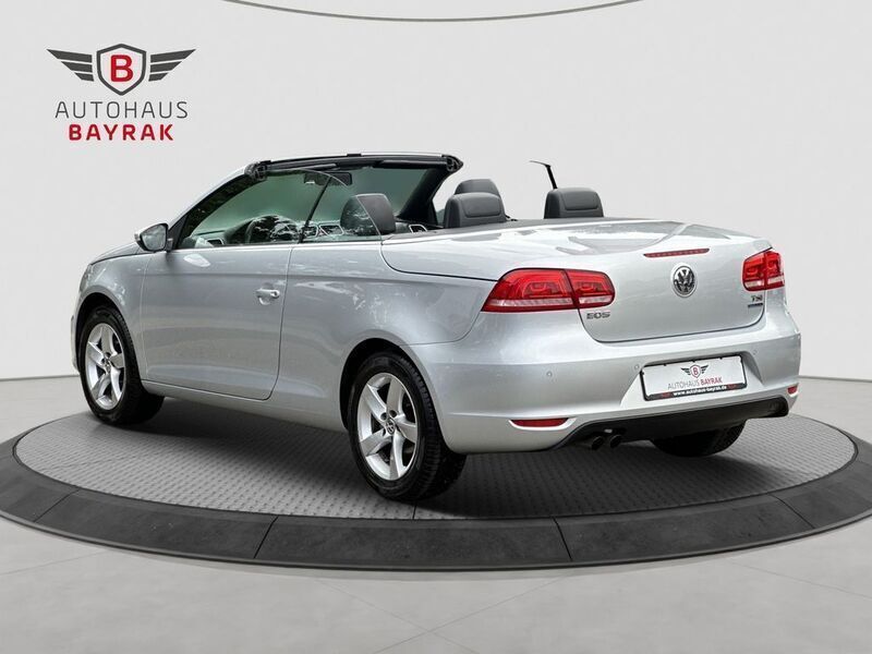 Gebraucht VW Eos 122 PS (89 kW) 2011 Silber Cabrio