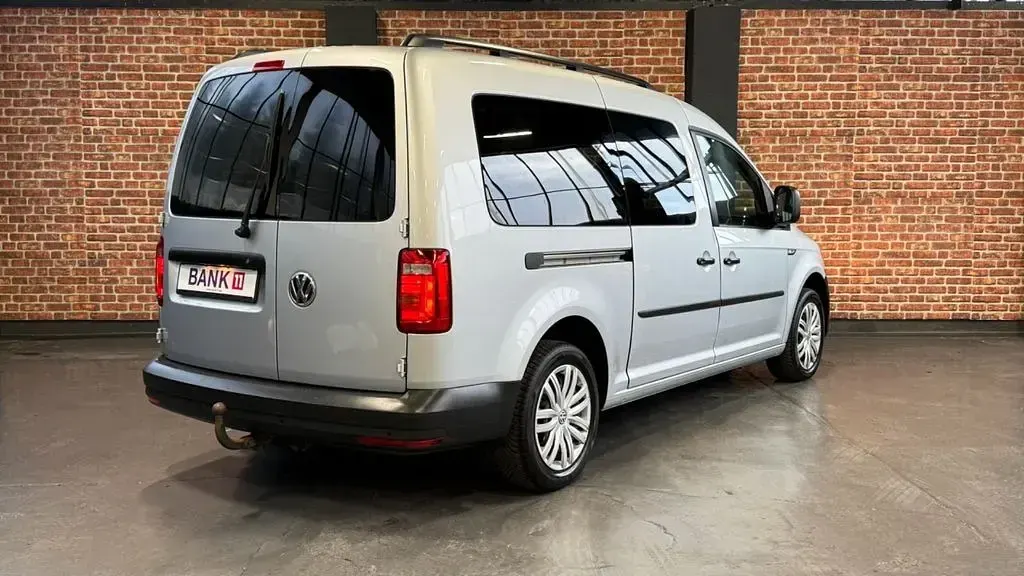 Gebraucht VW Caddy Maxi Comfortline 102 PS (75 kW) 2015 Silber Van / Kleinbus