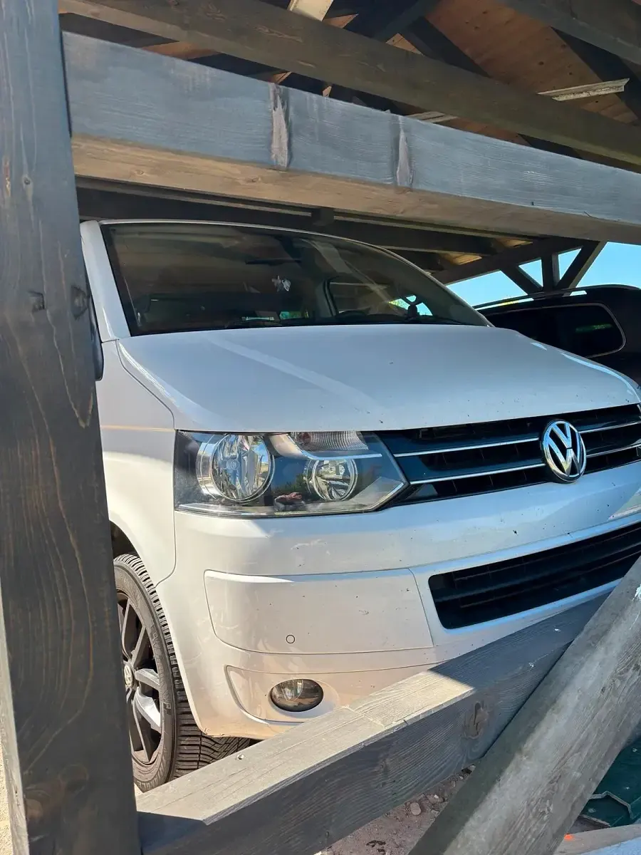 Gebraucht VW Multivan 180 PS (132 kW) 2010 Weiß Van / Kleinbus