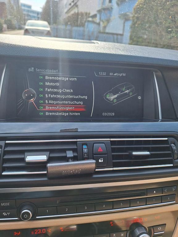 Gebraucht BMW 530 Luxury Line 258 PS (189 kW) 2014 Silber Kombi