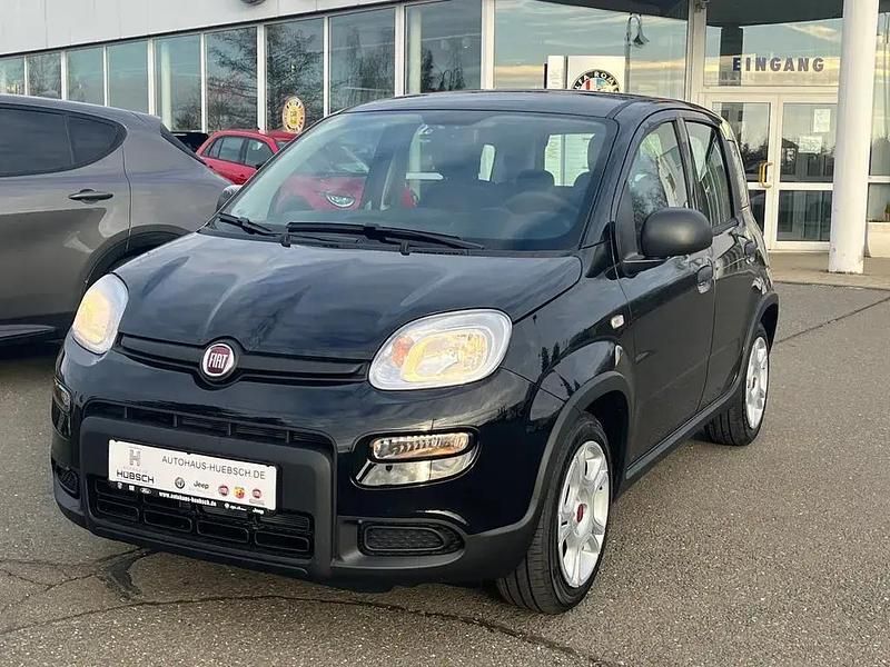 Schwarz Neu 2024 Fiat Panda Kleinwagen | 14.590 € (Fairer Preis) - Bild 1/4