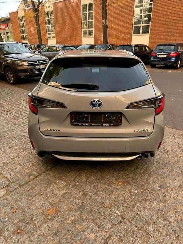 Gebraucht Toyota Corolla Team 184 PS (135 kW) 2021 Grau Kombi