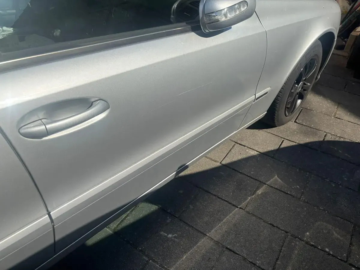 Gebraucht Mercedes E220 Classic 150 PS (110 kW) 2004 Limousine
