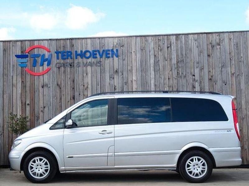 Silber Gebraucht 2004 Mercedes Viano Van / Kleinbus | 7.500 € (Fairer Preis) - Bild 1/4