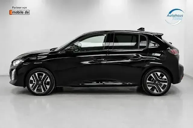 Gebraucht Peugeot 208 Allure 101 PS (74 kW) 2025 Noir perla nera (metallic) Kleinwagen