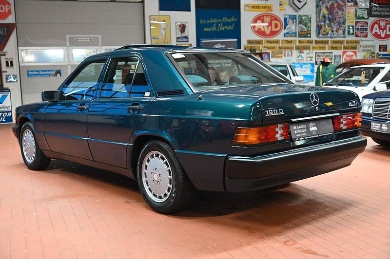 Gebraucht Mercedes 190 90 PS (66 kW) 1992 Grün Limousine