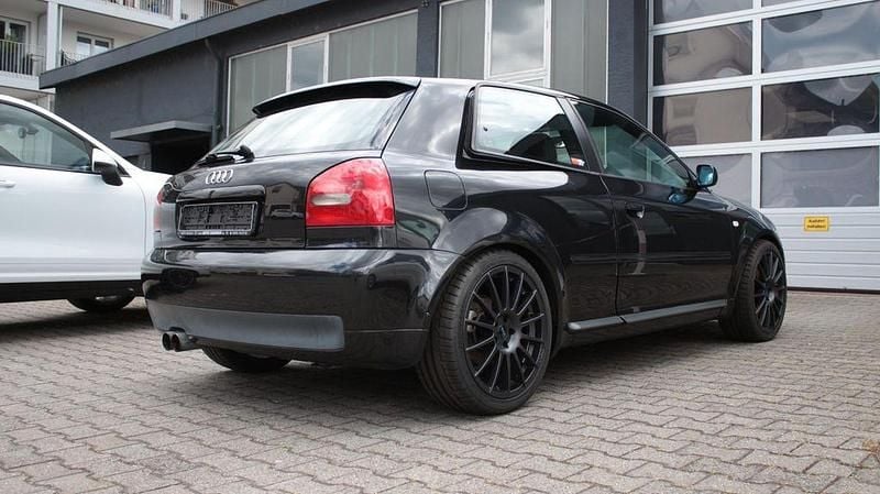 Gebraucht Audi S3 Sport 209 PS (153 kW) 2000 Schwarz Kleinwagen