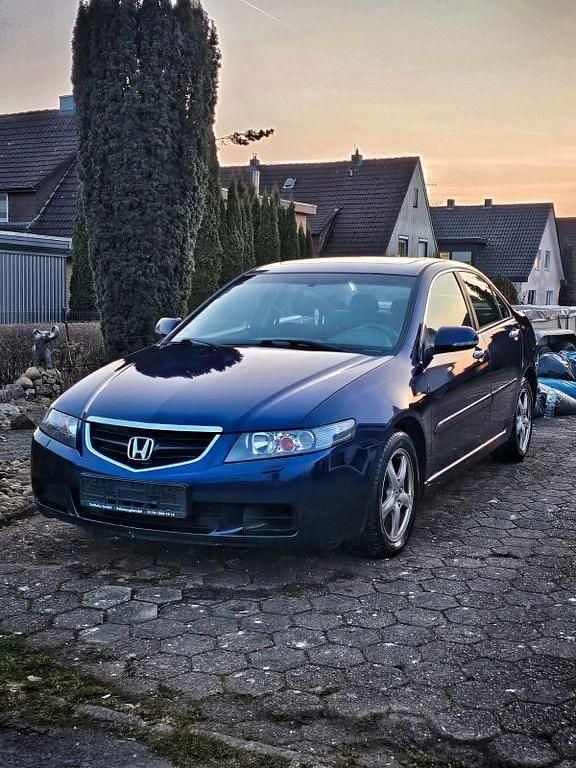 Gebraucht Honda Accord Executive 140 PS (102 kW) 2004 Blau Limousine