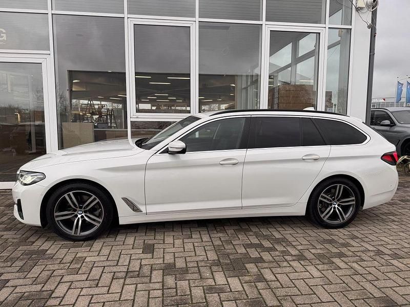 Gebraucht BMW 520 190 PS (139 kW) 2022 Weiß Kombi