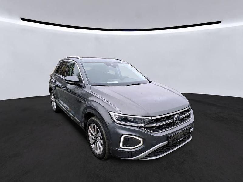 Grau Gebraucht 2022 VW T-Roc Style SUV | 18.999 € - Bild 1/4