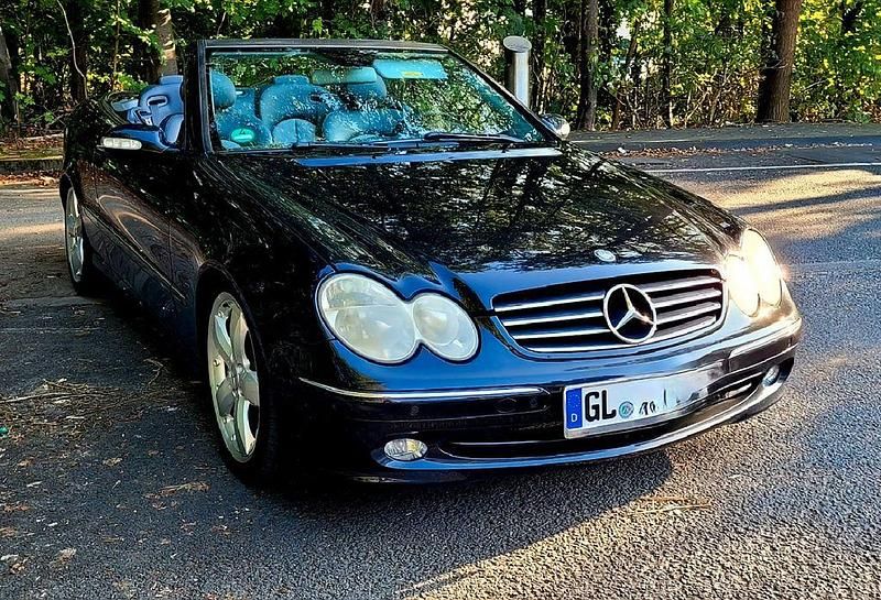Schwarz Gebraucht 2003 Mercedes CLK200 Avantgarde Cabrio | 6.900 € (Fairer Preis) - Bild 1/4