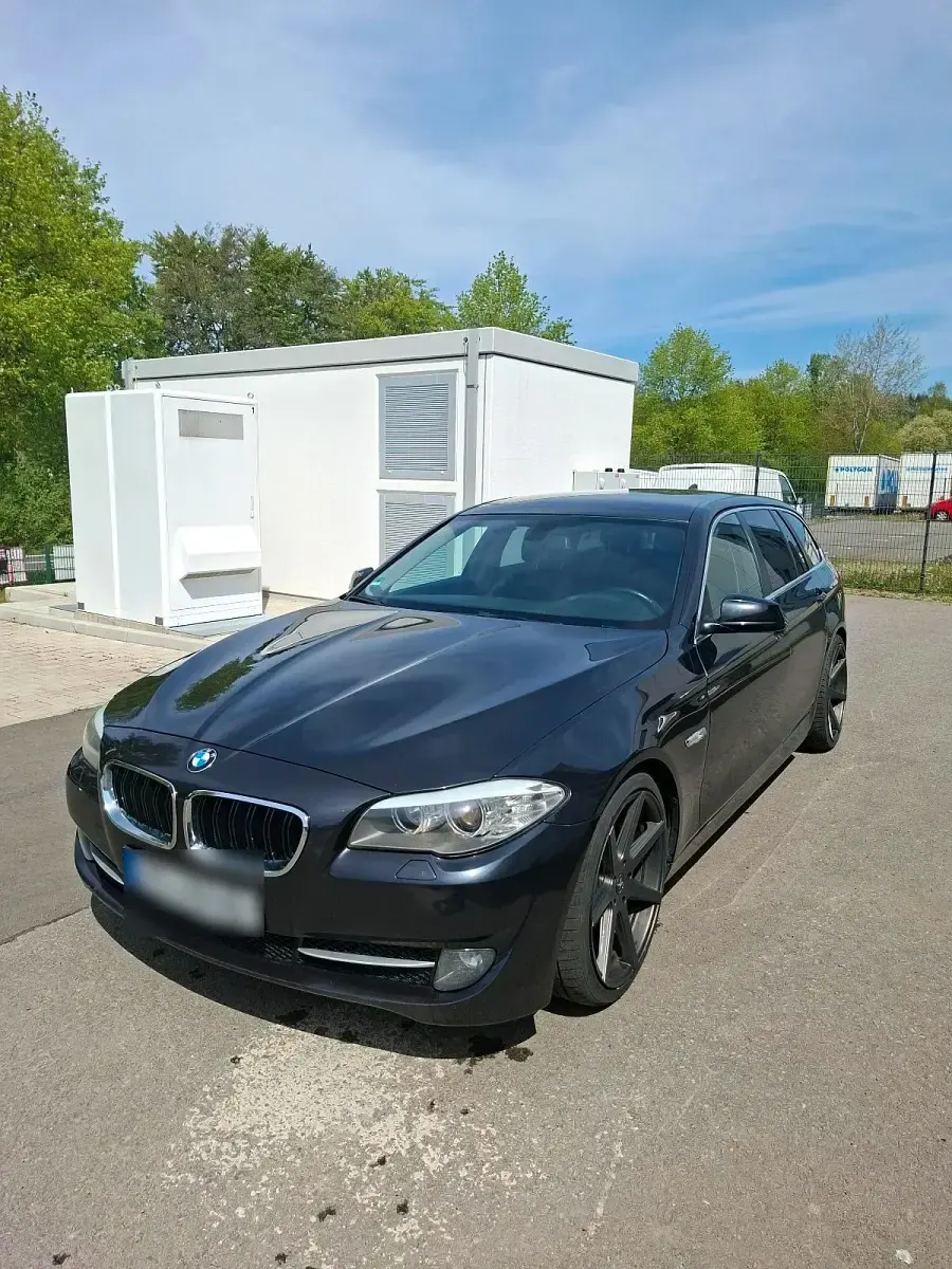 Second-hand BMW 525 218 CP (160 kW) 2013 Negru Break