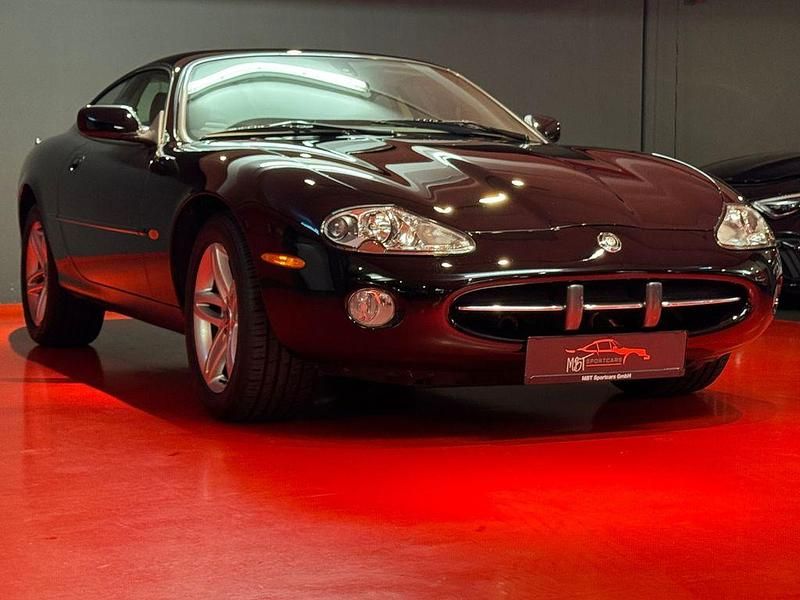 Gebraucht Jaguar XK8 298 PS (219 kW) 2002 Schwarz Coupé