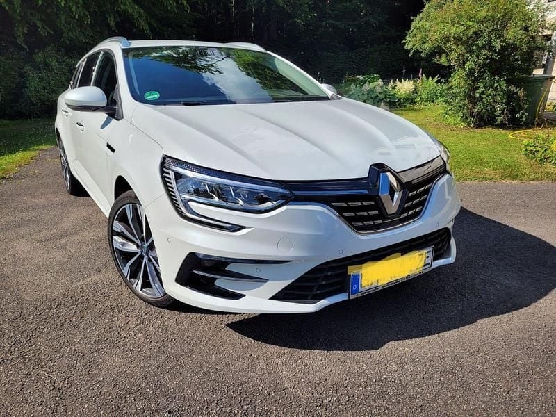 Weiß Gebraucht 2021 Renault Megane E-Tech Limousine | 24.400 € - Bild 1/4
