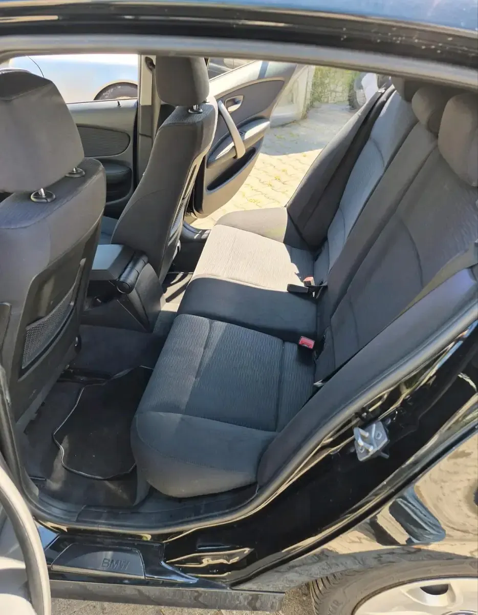 Gebraucht BMW 116 2011 Schwarz Kleinwagen
