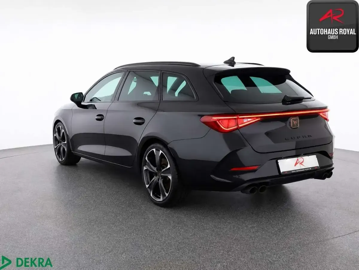 Gebraucht Cupra Leon VZ 310 PS (228 kW) 2024 Mitternachtsschwarz Kombi