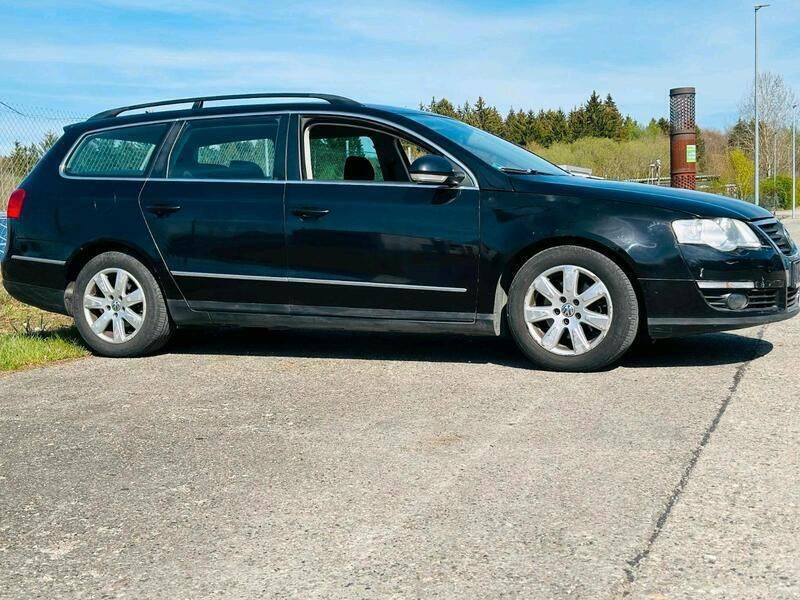 Schwarz Gebraucht 2006 VW Passat Sportline Kombi | 2.350 € (Guter Preis) - Bild 1/4