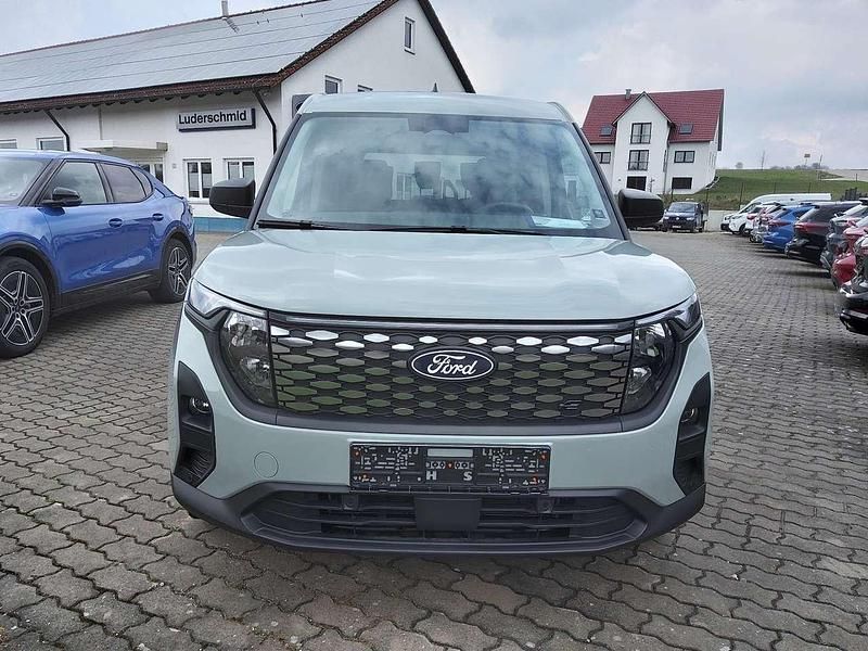 Gebraucht Ford Tourneo Courier Trend 100 kW (136 PS) 2025 Cactus gray Van / Kleinbus