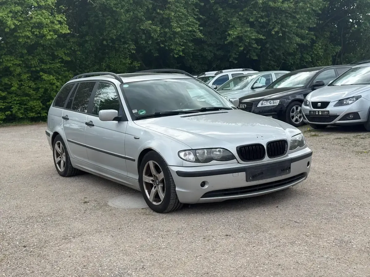 Gebraucht BMW 320 150 PS (110 kW) 2004 Silber Kombi