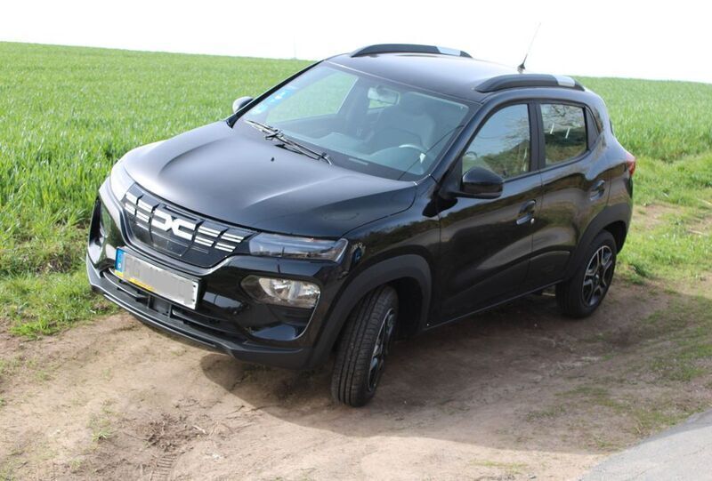 Schwarz Gebraucht 2022 Dacia Spring Essentiel Kleinwagen | 11.500 € (Fairer Preis) - Bild 1/4