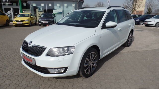 Gebraucht Skoda Octavia Joy 150 PS (110 kW) 2016 Weiß Kombi