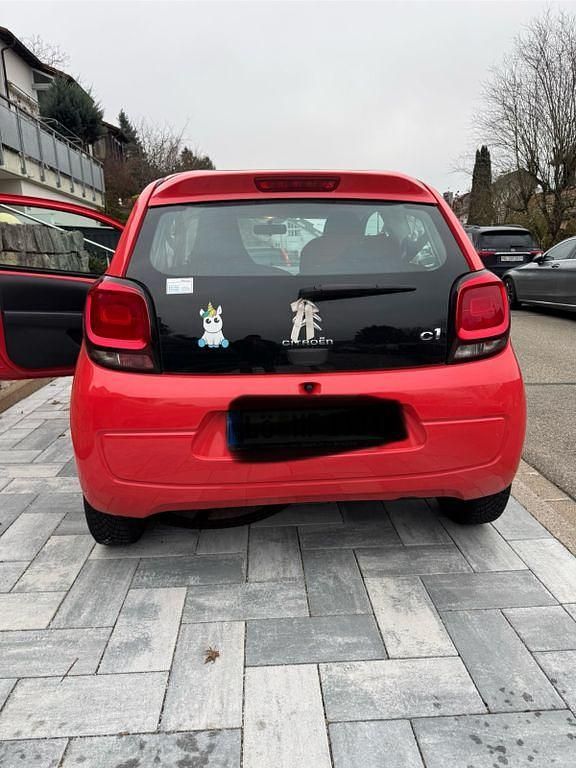 Rot Gebraucht 2015 Citroën C1 Feel Kleinwagen | 5.499 € (Superpreis) - Bild 1/4
