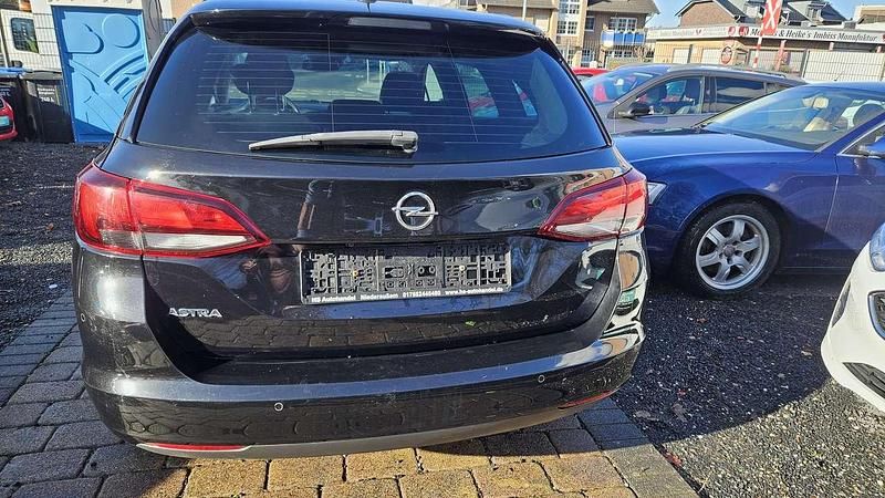 Gebraucht Opel Astra 131 PS (96 kW) 2020 Schwarz Kombi