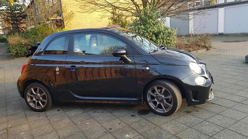 Usata Abarth 595C 145 CV (106 kW) 2019 Nero Cabrio