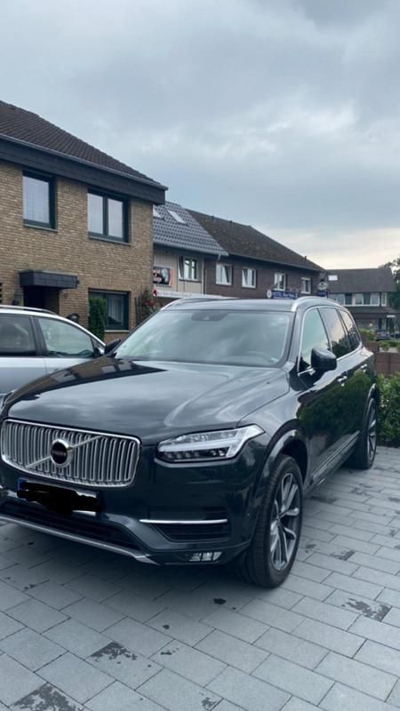 Grau Gebraucht 2017 Volvo XC90 SUV | 25.500 € (Superpreis) - Bild 1/4